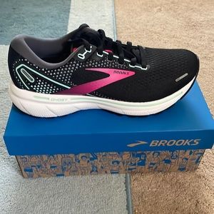 Brooks Ghost Sneakers